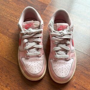 Little girl 13 Nike dunks